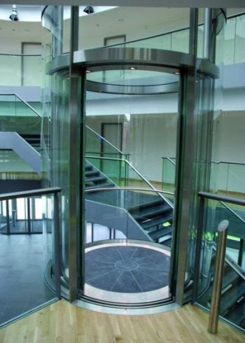 HASSO PLATTNER INSTITUT IN POTSDAM